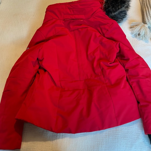Poivre Blanc Red ski jacket - like new (used for only one season!) - Picture 6 of 8